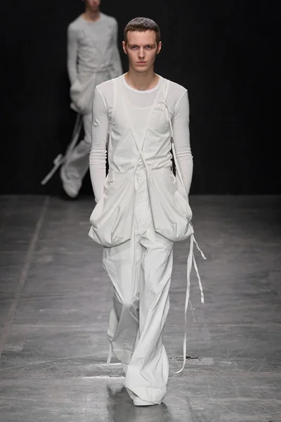 Look 34